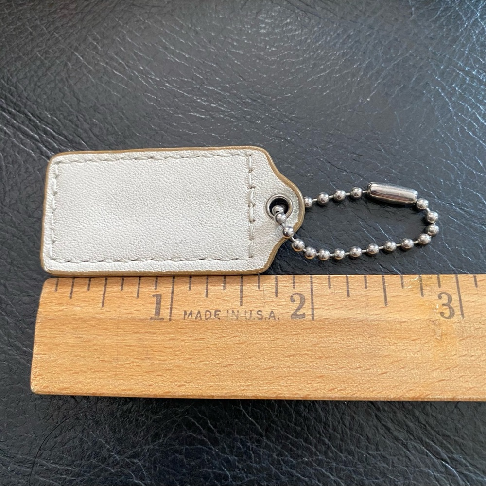 Coach keychain tag - Picture 4 of 8